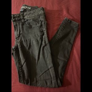 🖤American eagle black a.w. skinny Jeans🖤